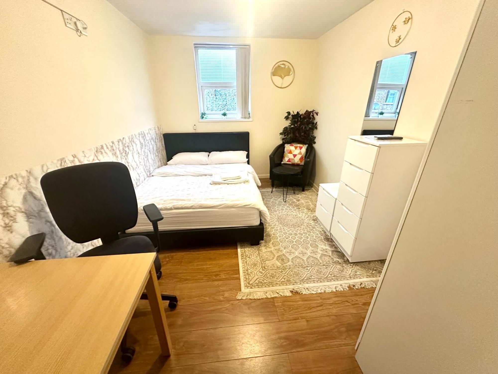 Mos' Place Guest house