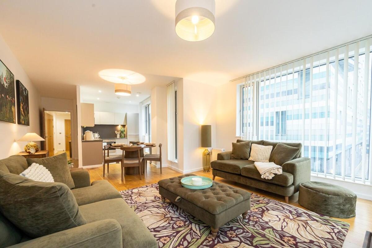 Northern Quarter Luxury 2 Bed With Balcony * Manchester