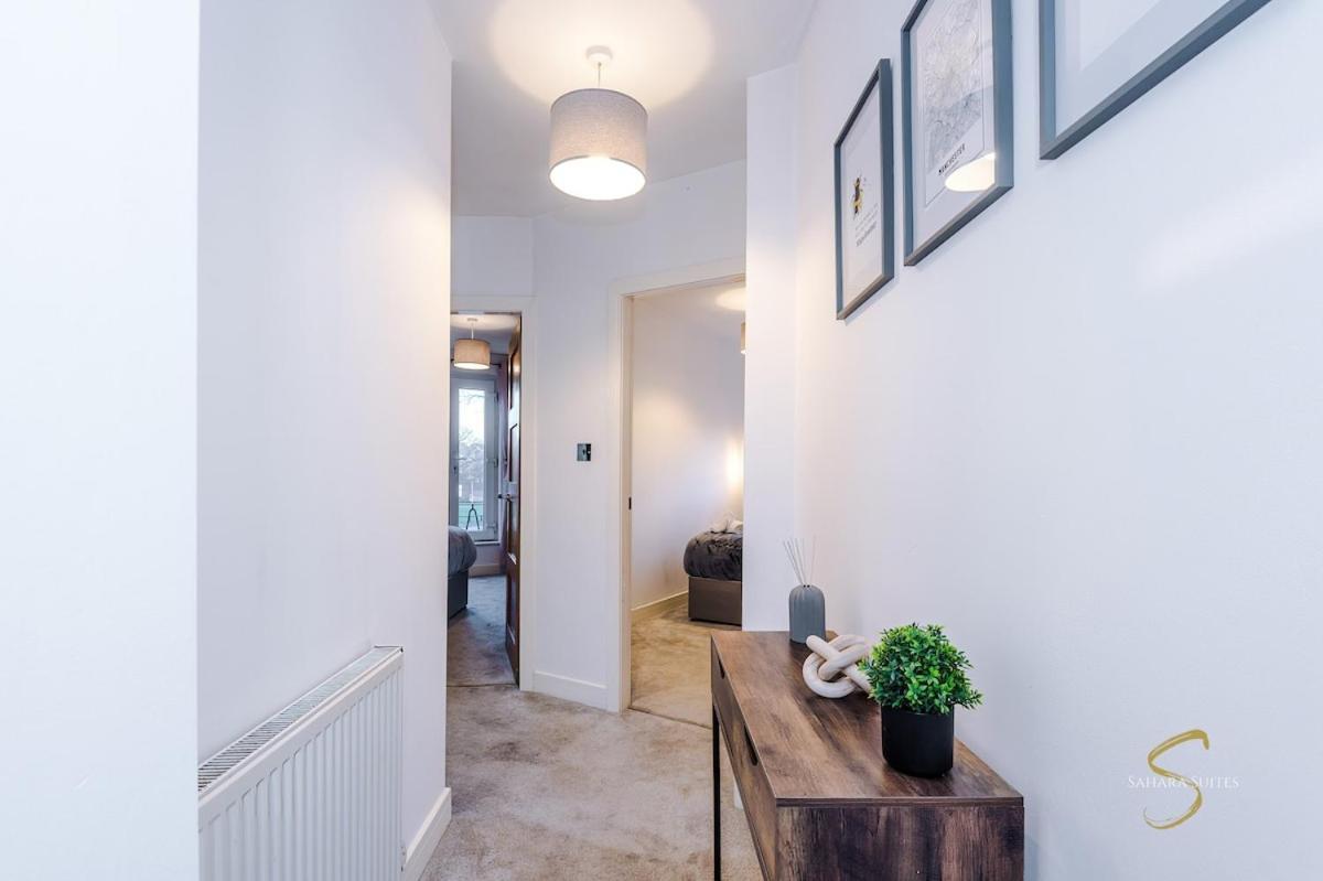 Modern 2bed Gem - Mcr - Etihad & Centre - Contractors Hub - Parking Apartment *