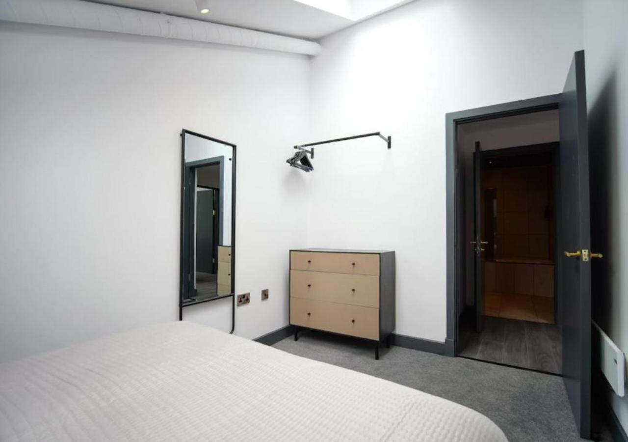 Apartment Azure By The Heim Residences