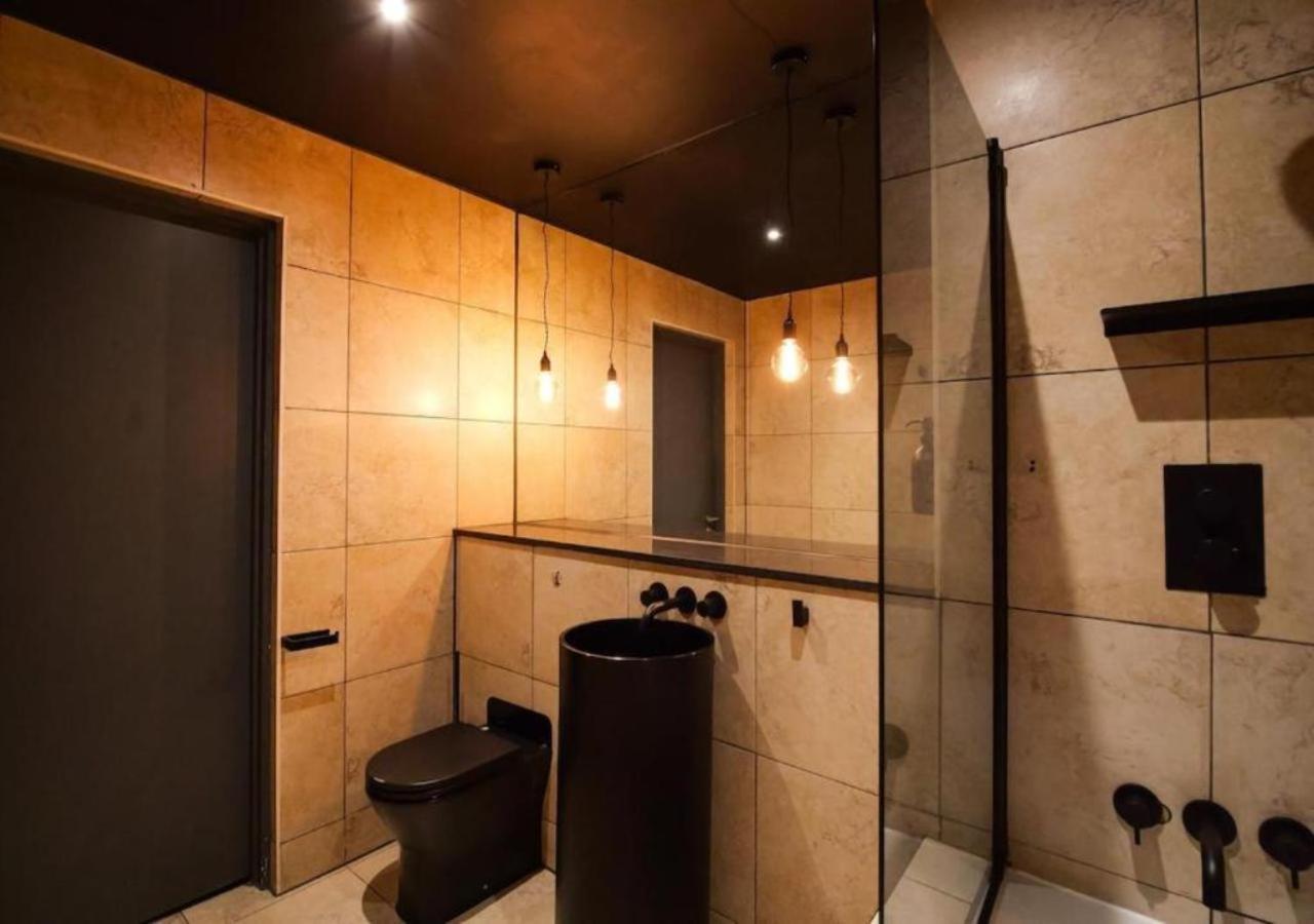 Apartment Azure By The Heim Residences *
