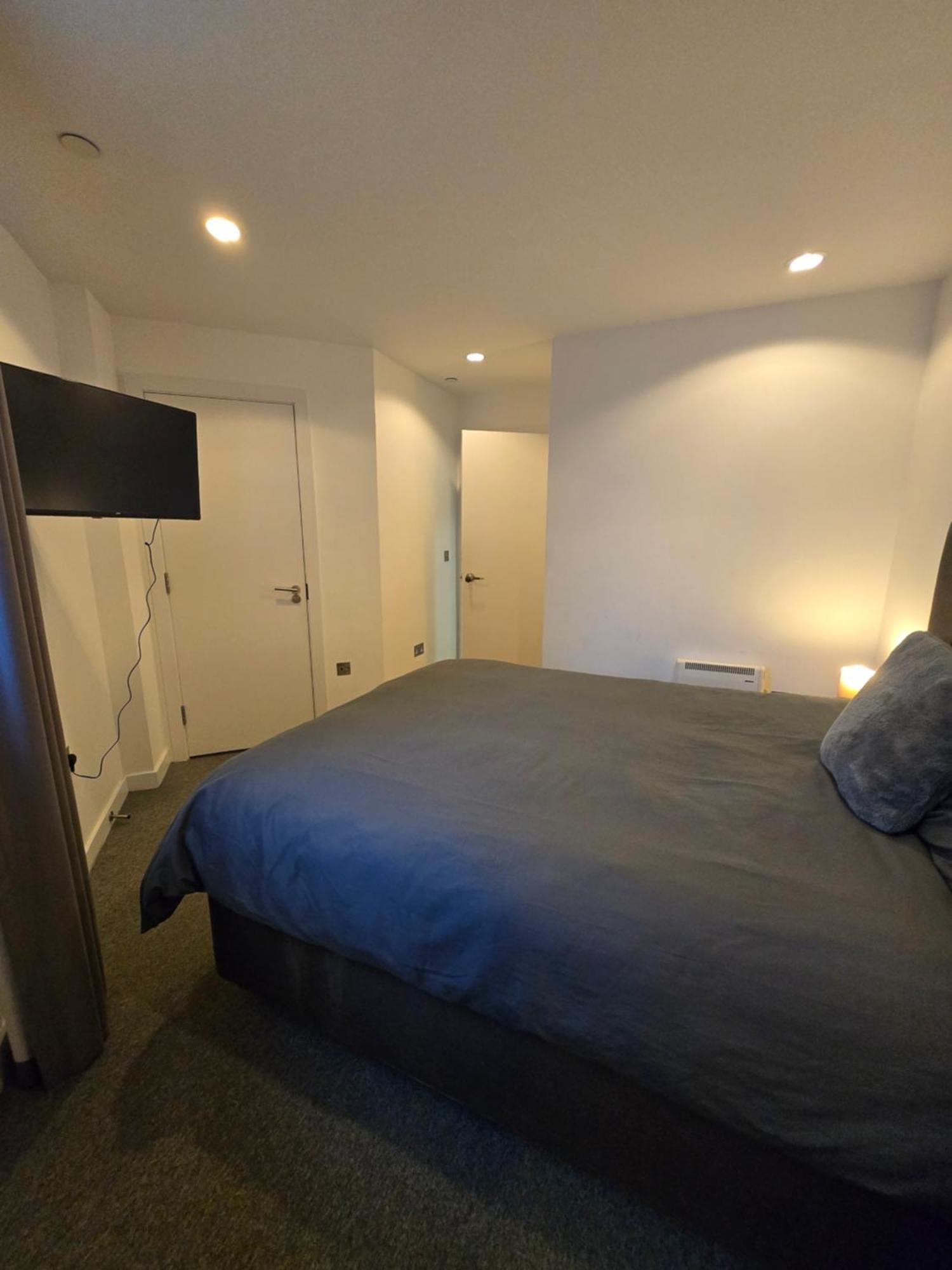 Lovely One Private Bedroom Manchester