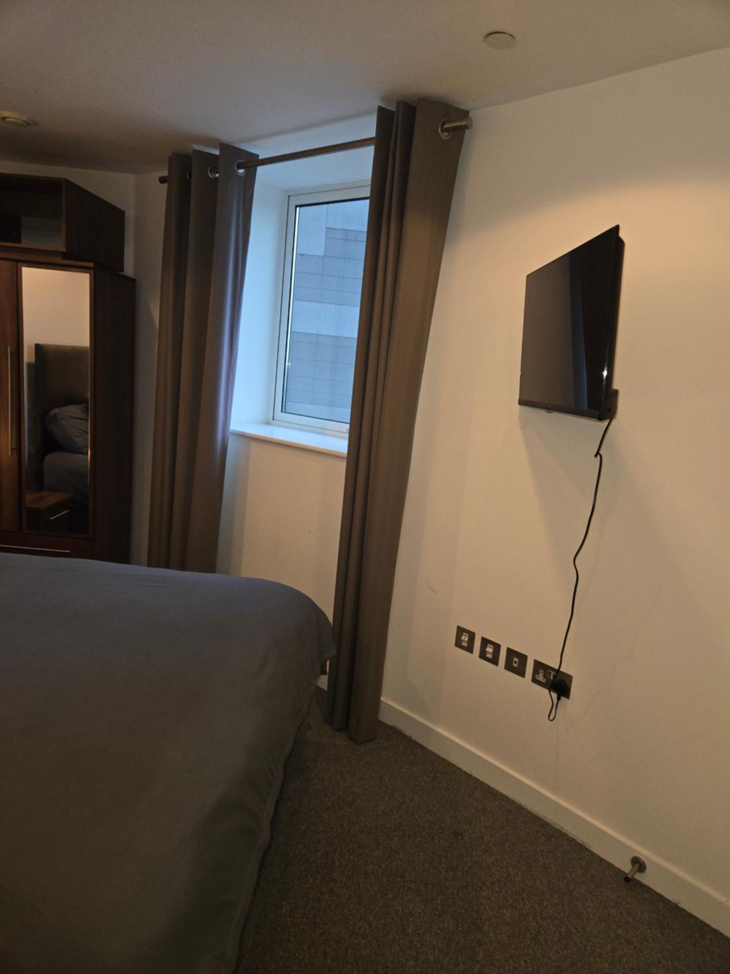 Lovely One Private Bedroom Homestay