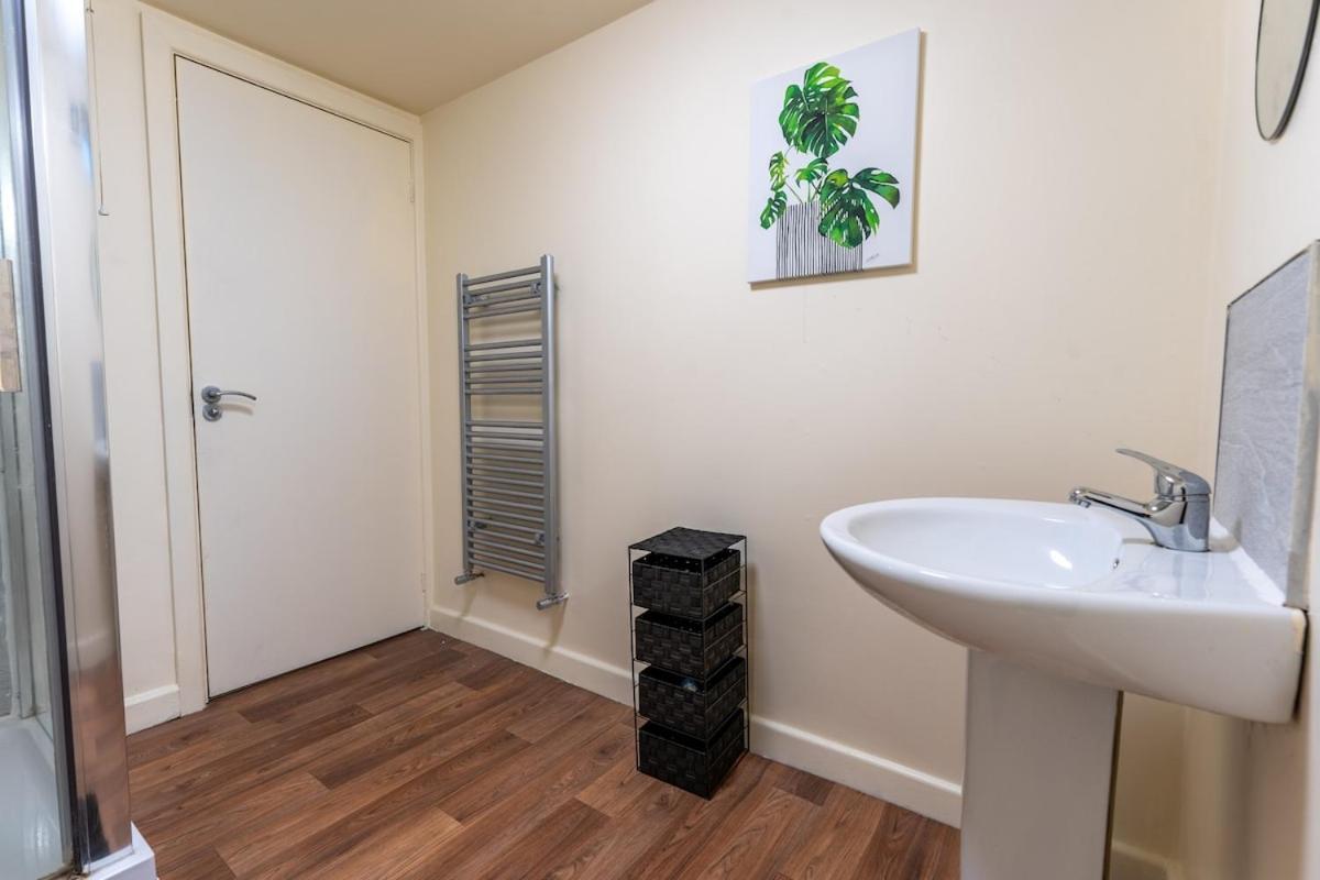Apartment Plumtree Manchester