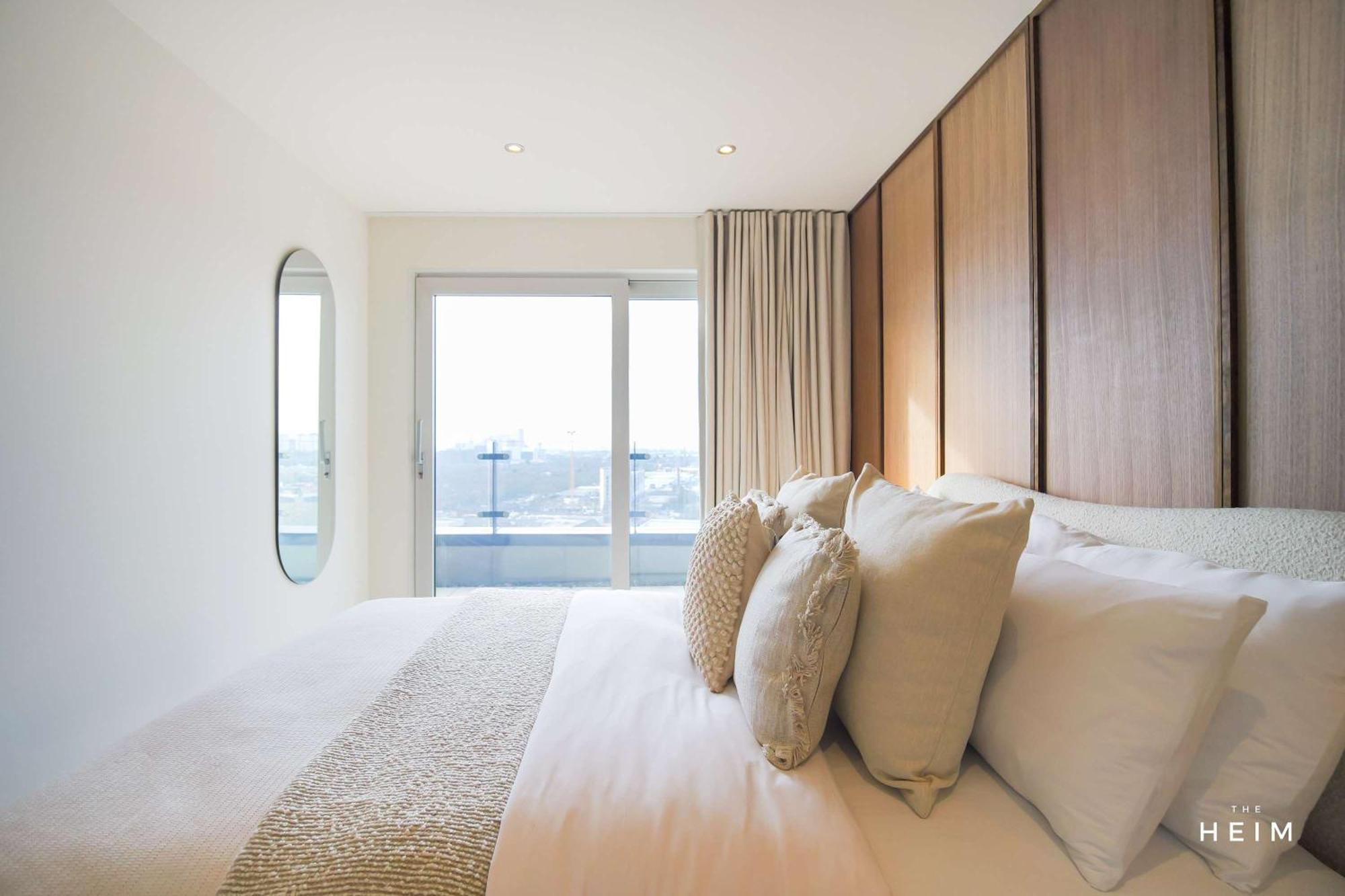 Apartment Altitude By The Heim Residences