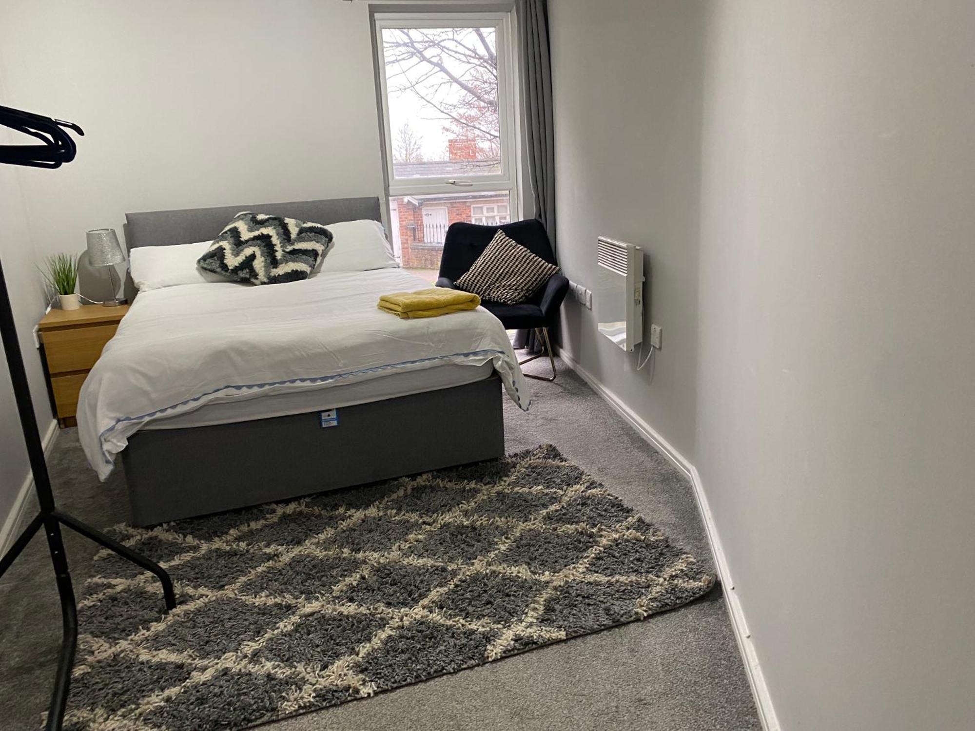 Mcr-2bed2bathaptparkinglux Canal