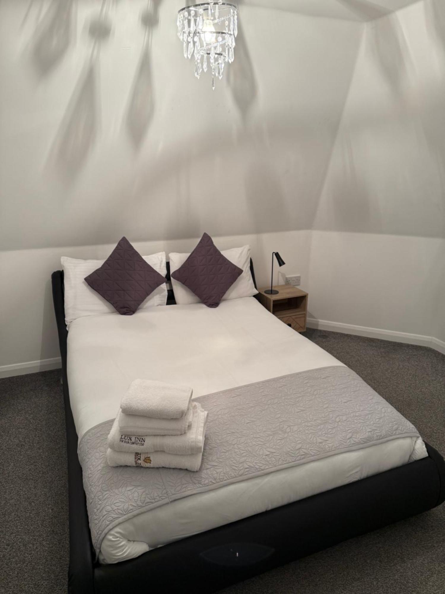 Apartment Unitarian Serviced