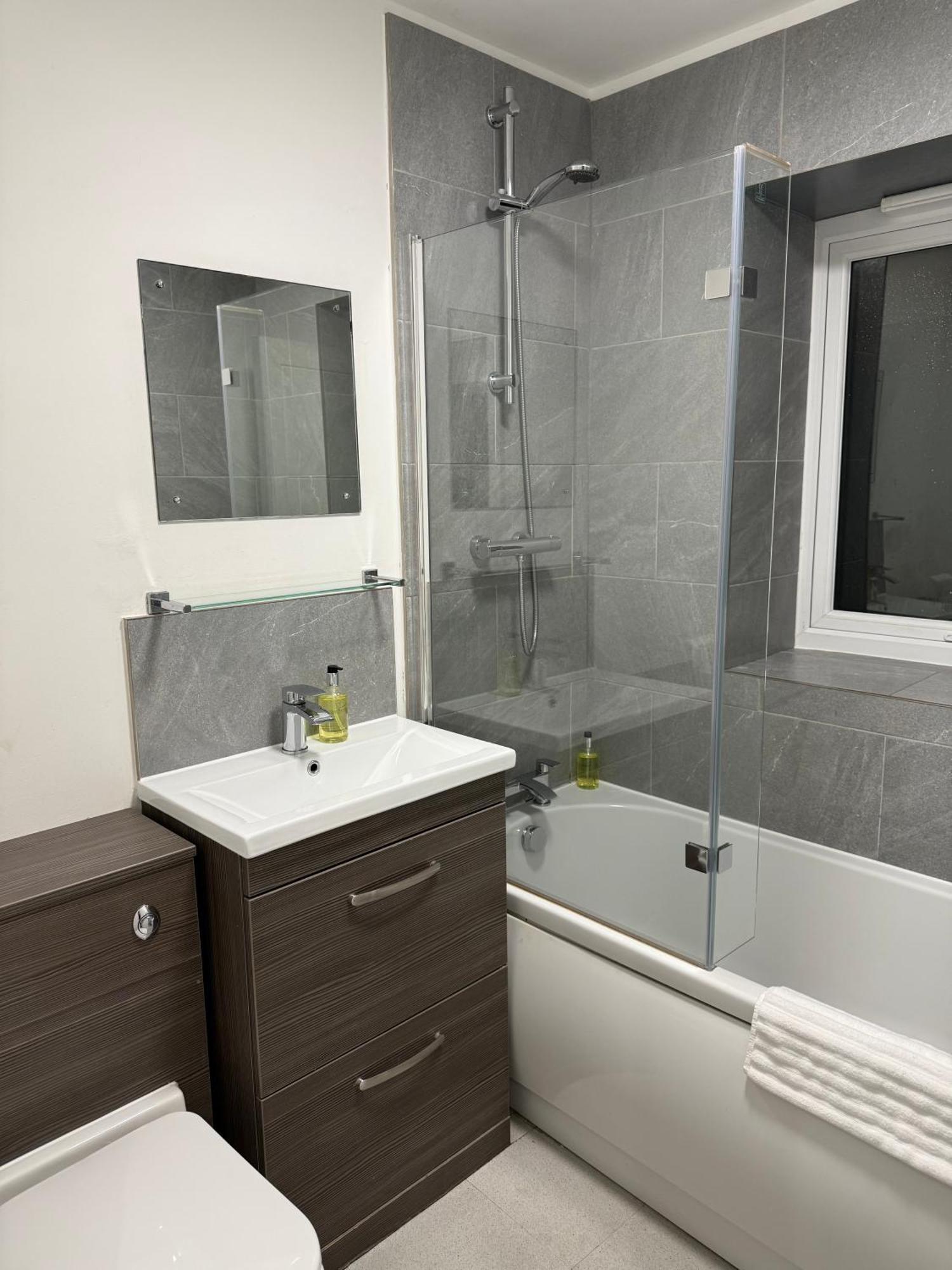 Unitarian Serviced Apartment