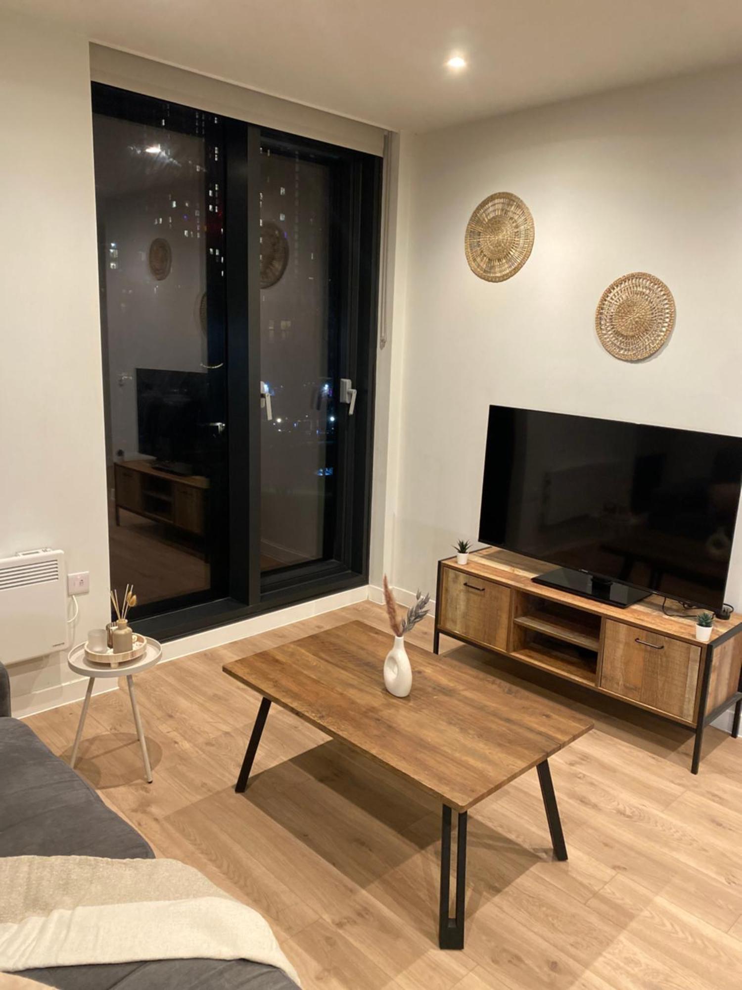 Bohemian With Terrace & Gym * Manchester