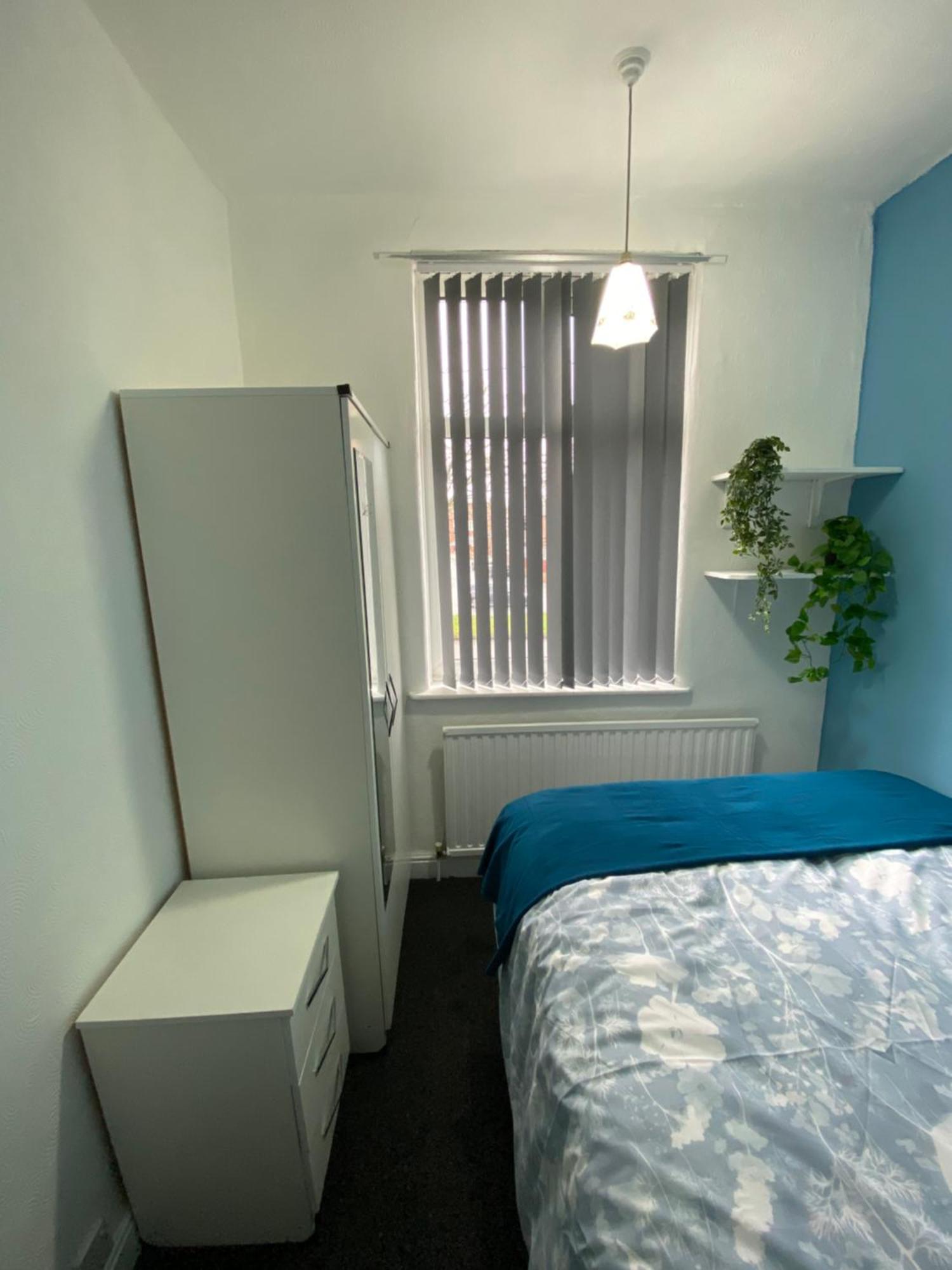 Beautiful Spacious - Private Parking - Large Garden - Great Location * Manchester