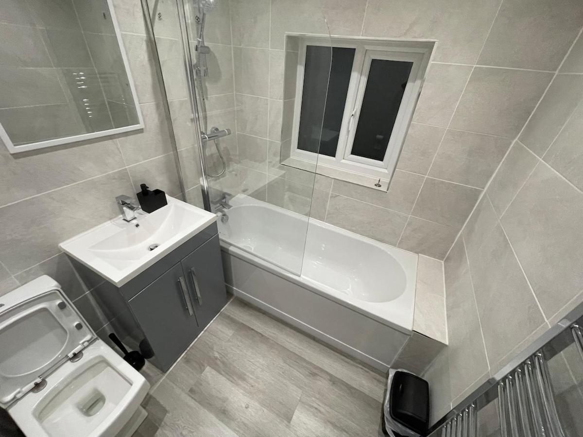 Apartment Betahouse -3br -pool Table -free Parking -spacious *