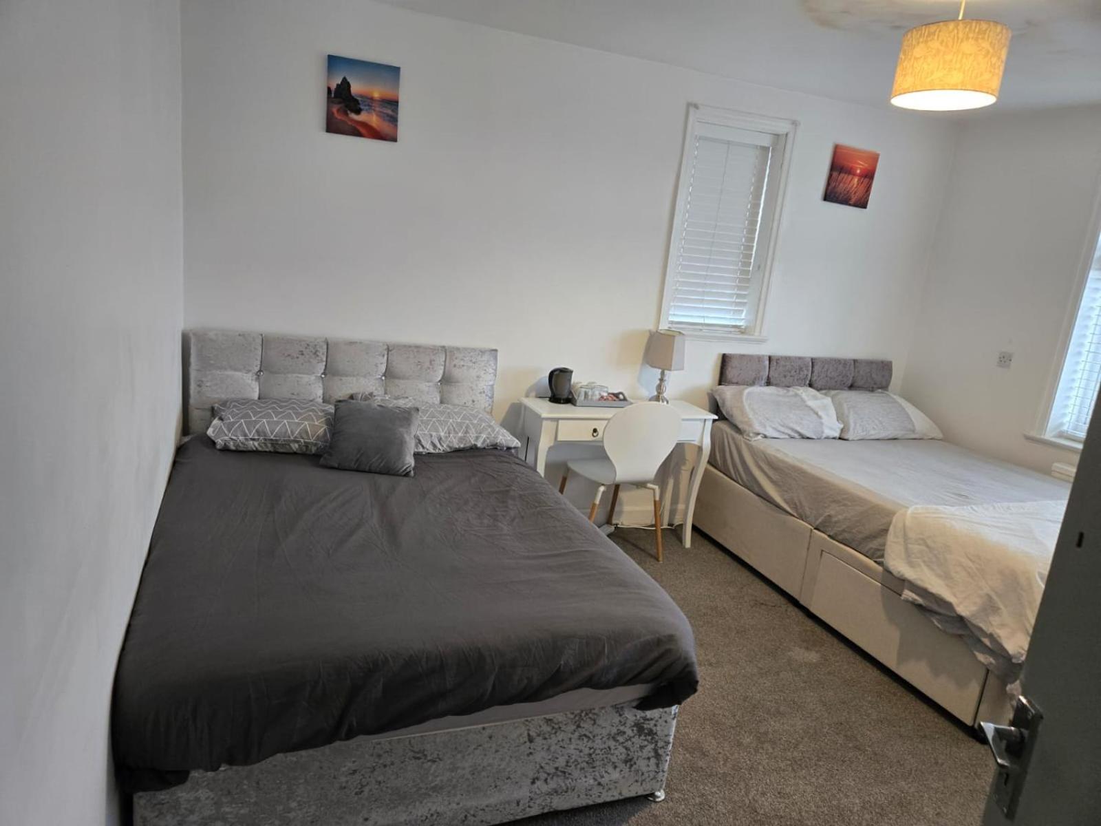 Elsham Gardens - Shared Facilities Guest house *