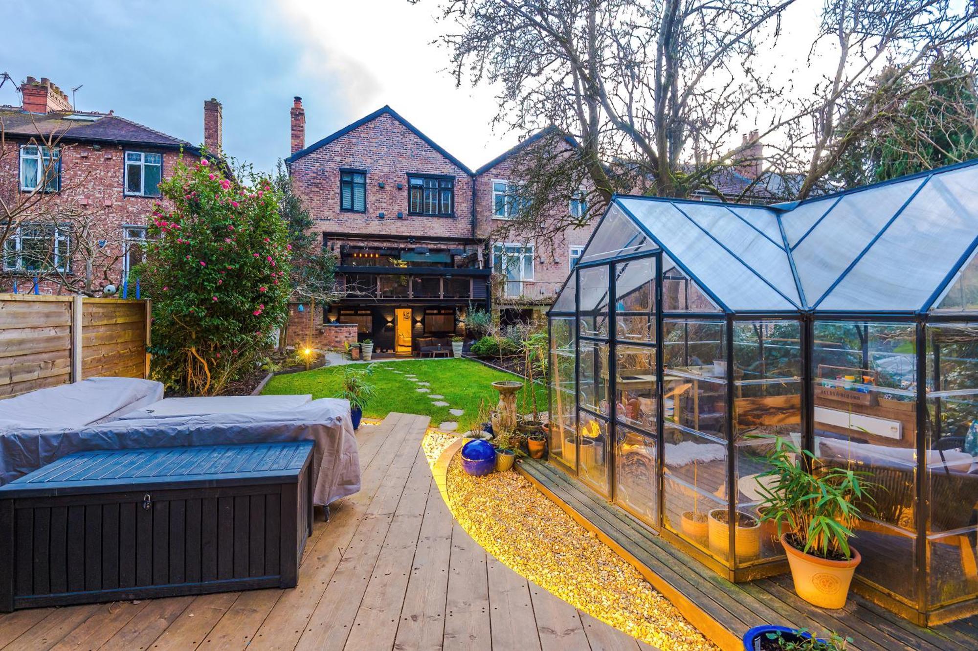Unique In Northenden Urban Oasis Sleeps 8 * Manchester