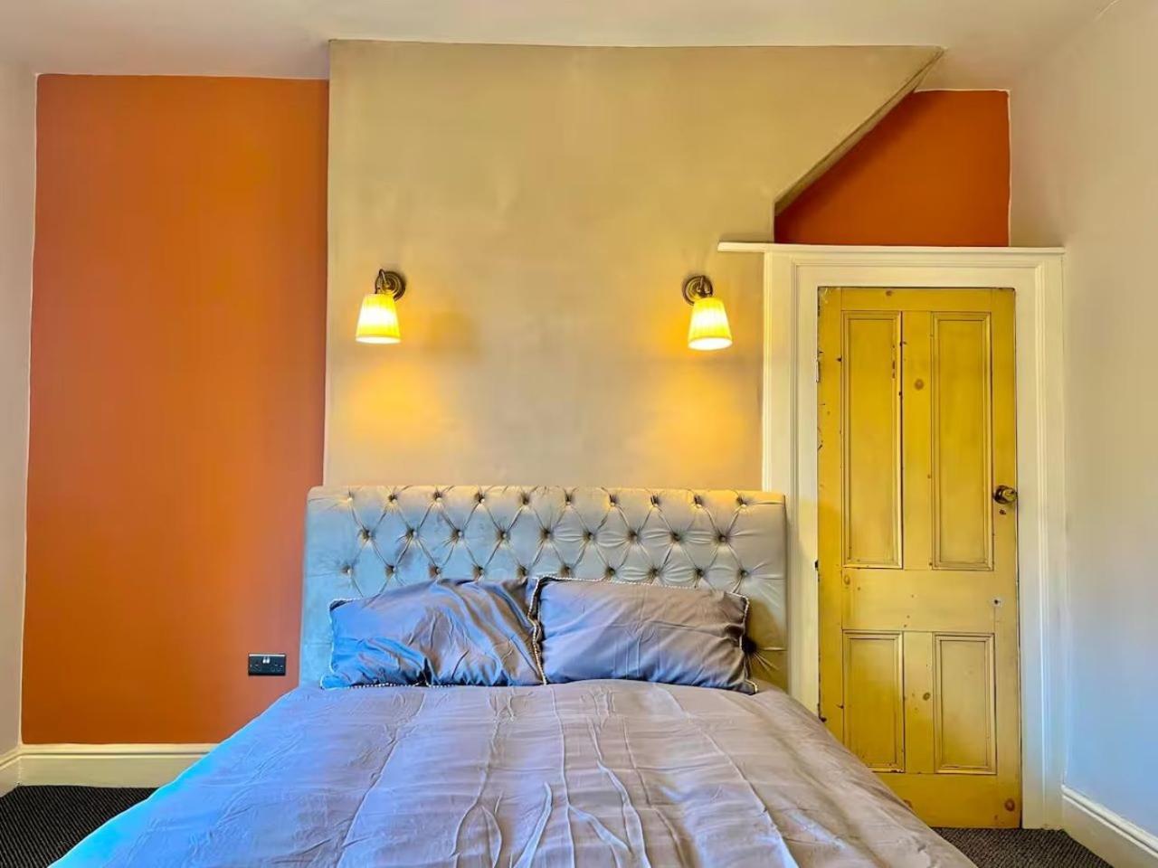 Coop Arena, Etihad & Center! Spacious! Luxurious Entire Home, Sleep 4 * Manchester