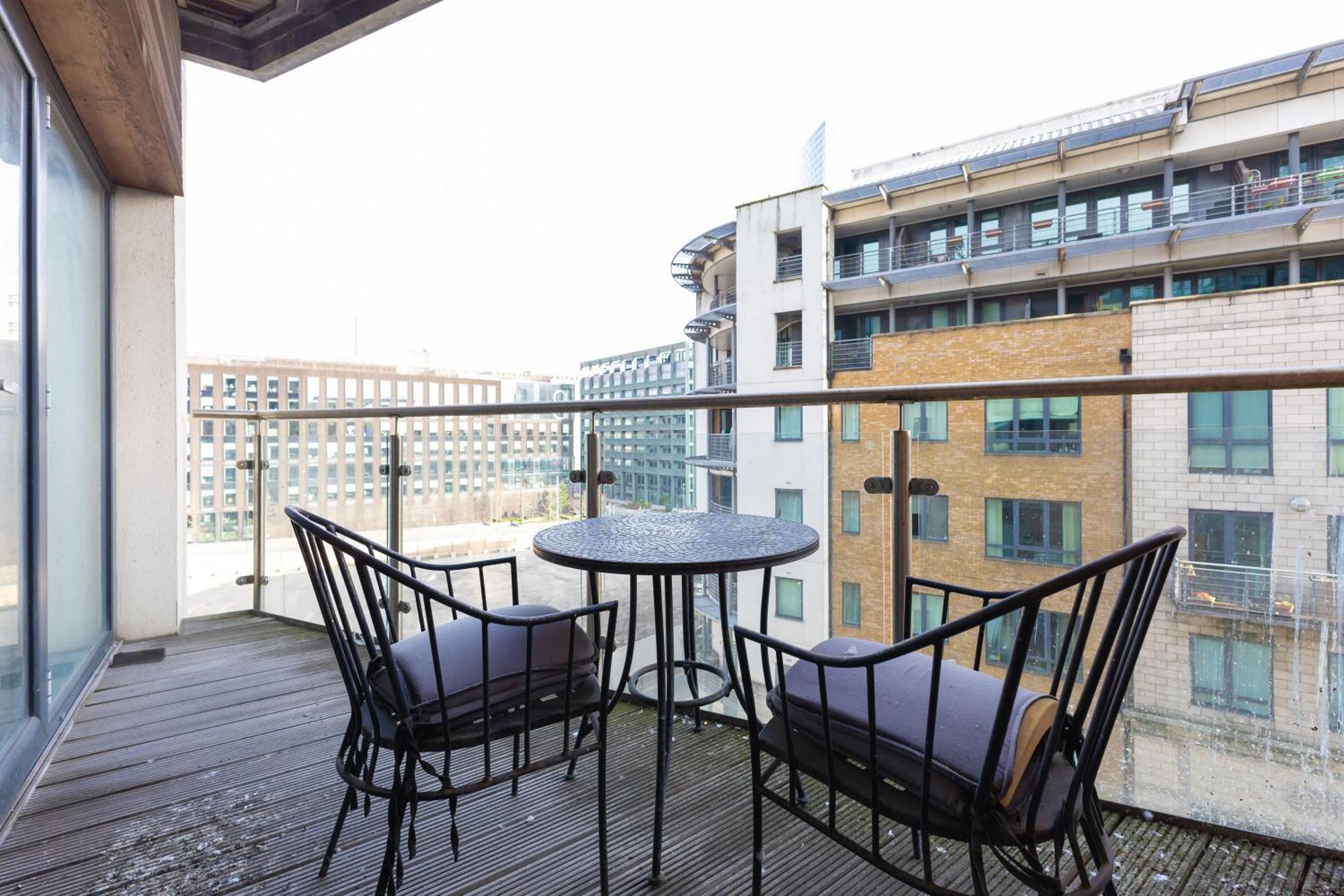 Apartment The Elegant 2 Bed Ensuite Flat In Deansgate Manchester