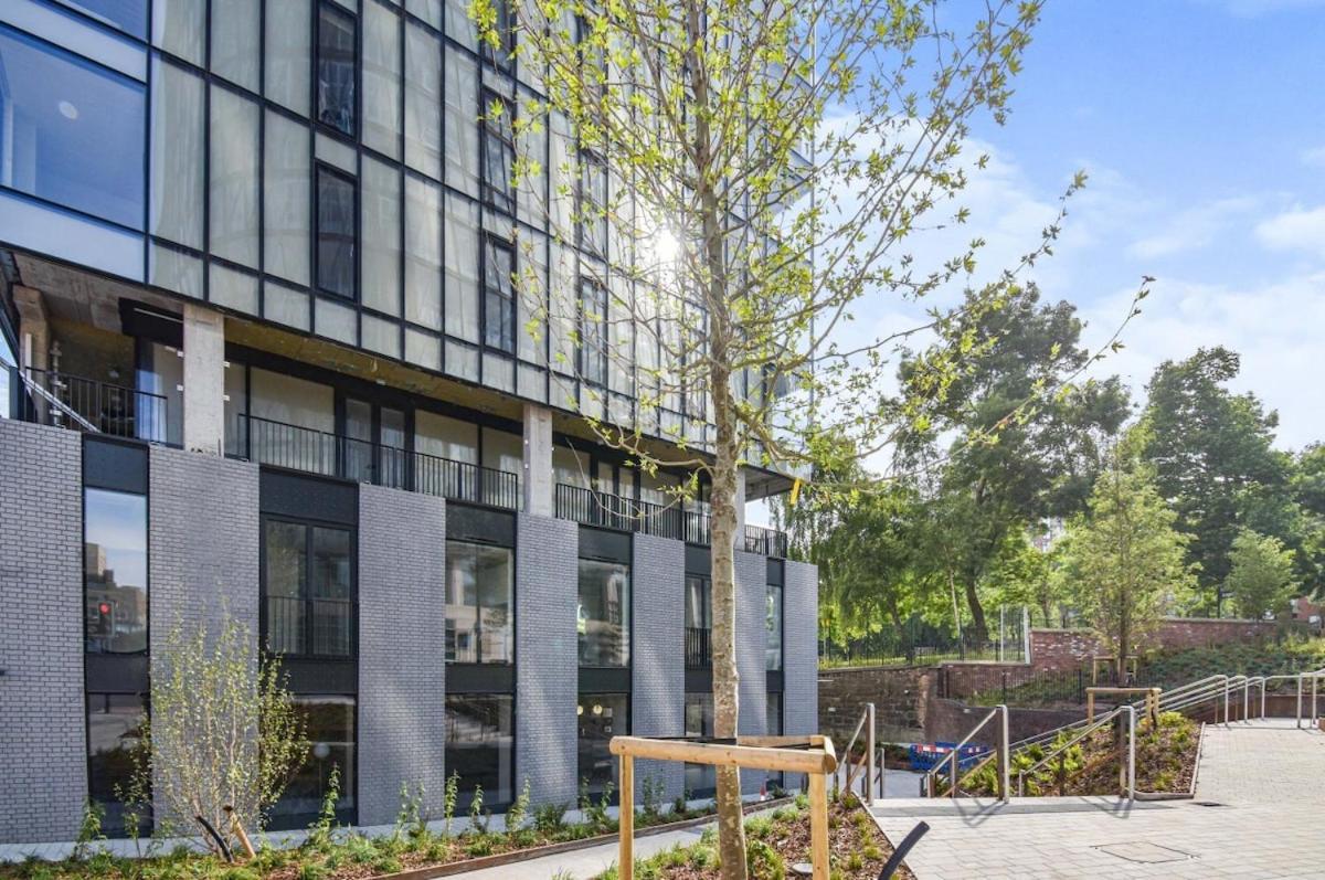 Spacious Terrace Gym Free Parking
