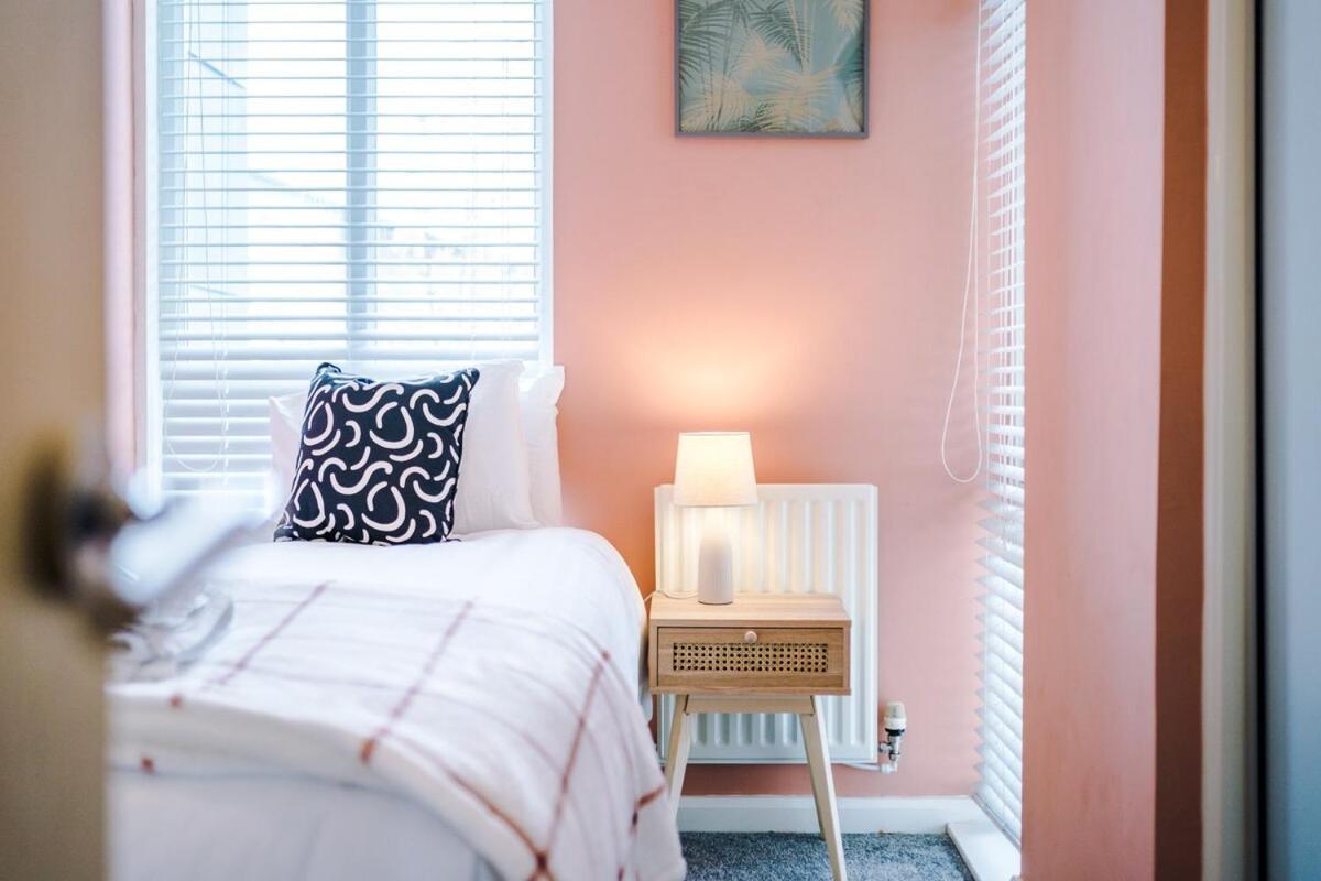 Three Bedroom House By Brookland Serviced Short Lets Leeds With Free Wifi Manchester