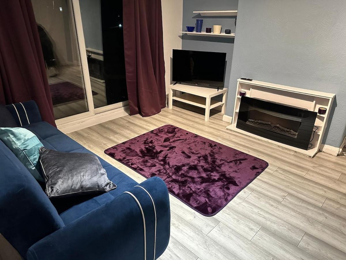 Spacious 3-bedroom - Perfect For Families And Groups Holiday home Manchester