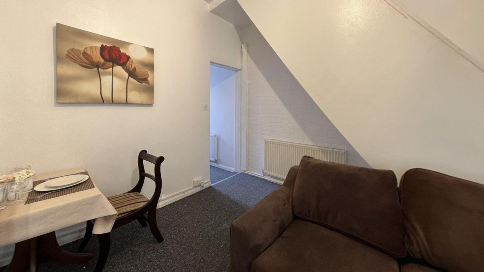 Amazing And Immaculate 2-bed House In *
