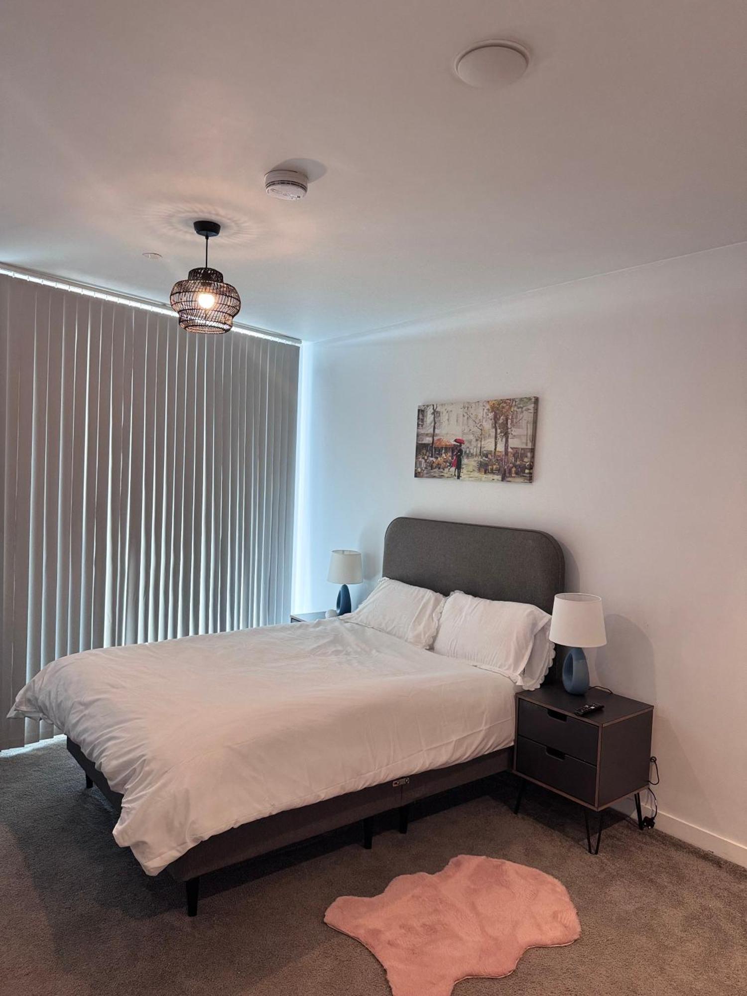 Lucid Apartment *
