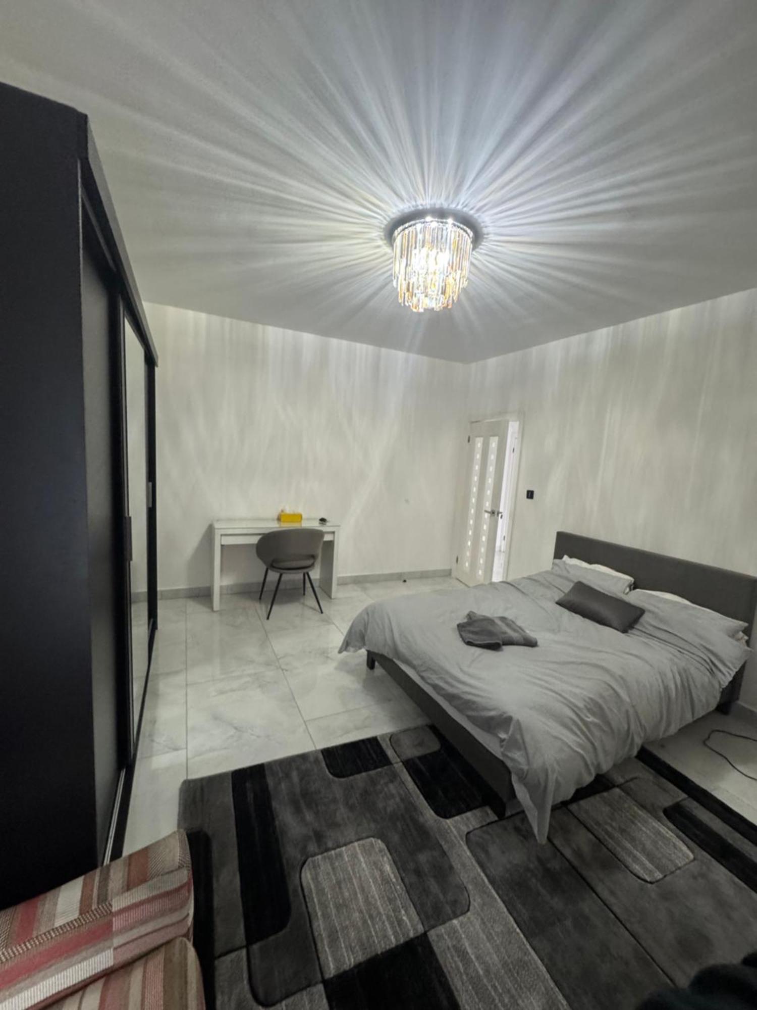 Elegant Estates Humble Abode 1 Manchester