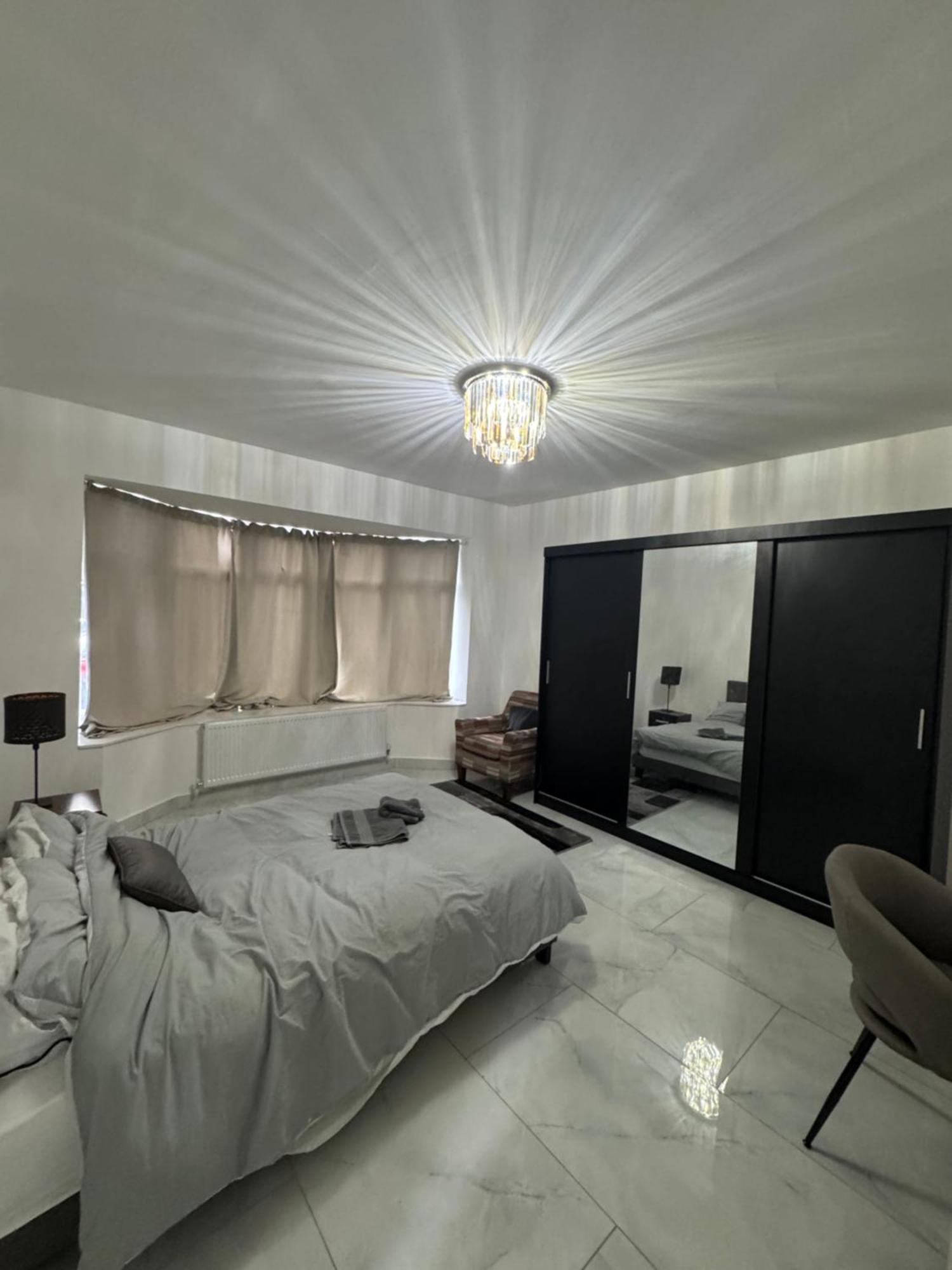 Elegant Estates Humble Abode 1 Homestay Manchester