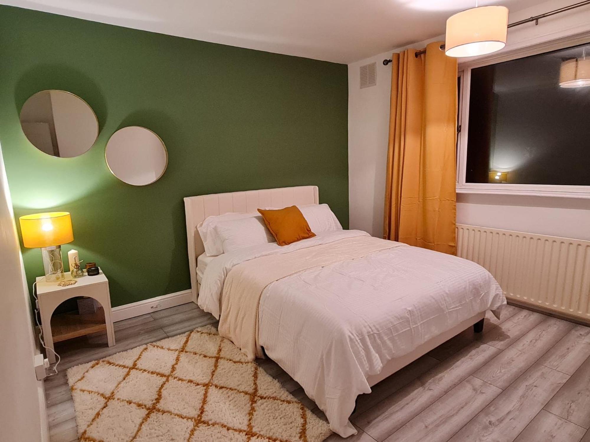 Cozy With Amenities Homestay *