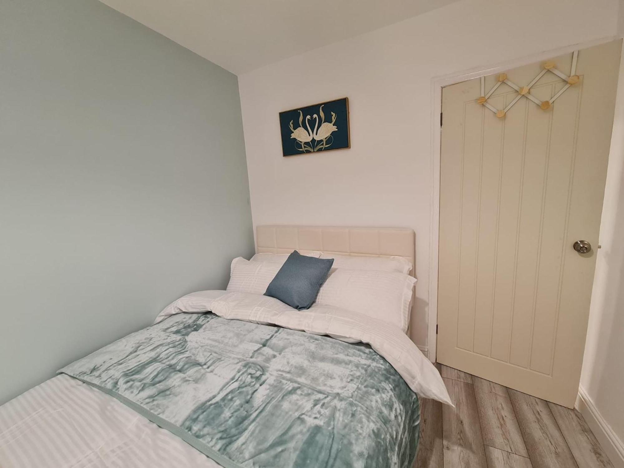 Cozy With Amenities