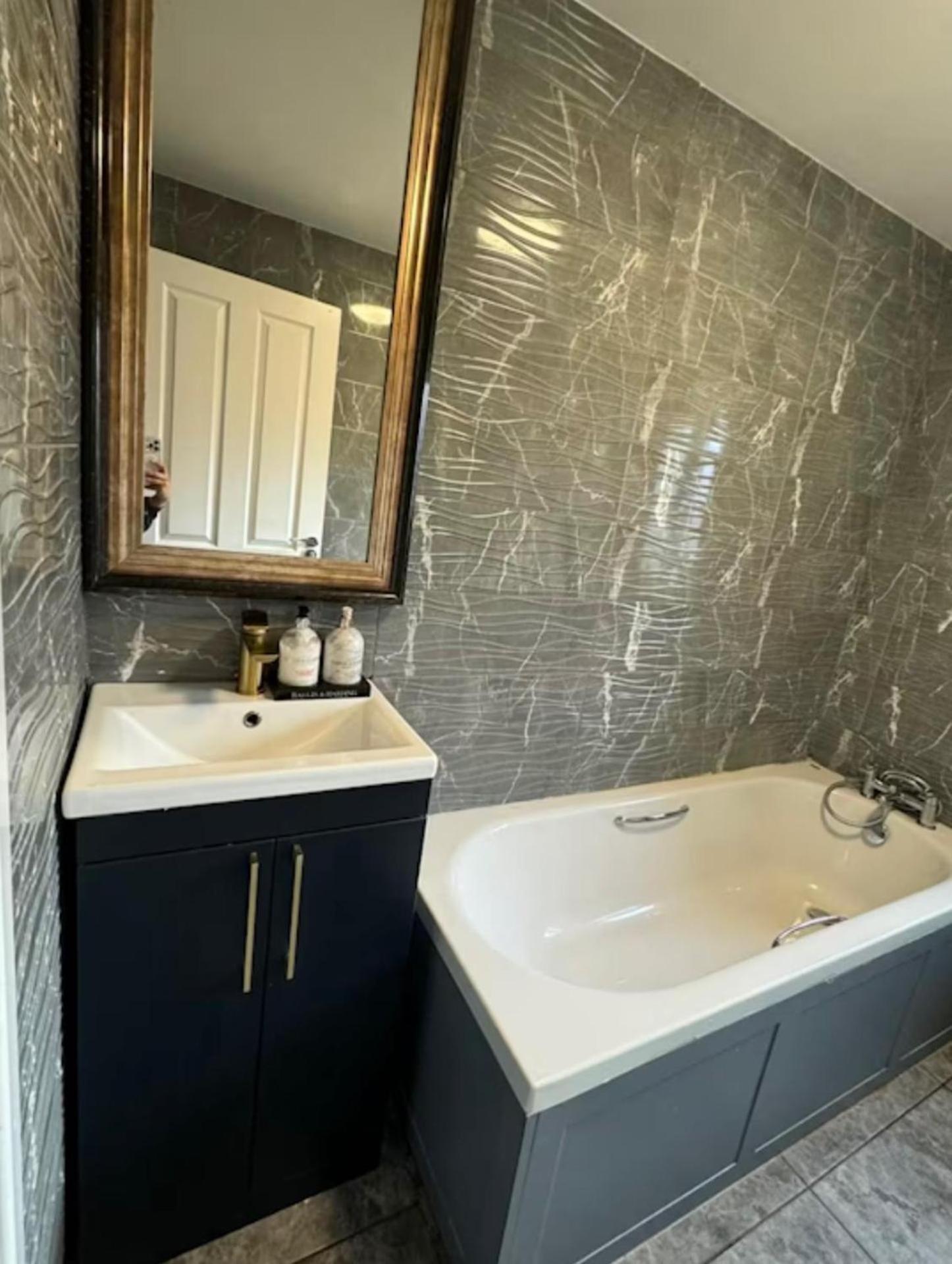 Stylish House Retreat In * Manchester
