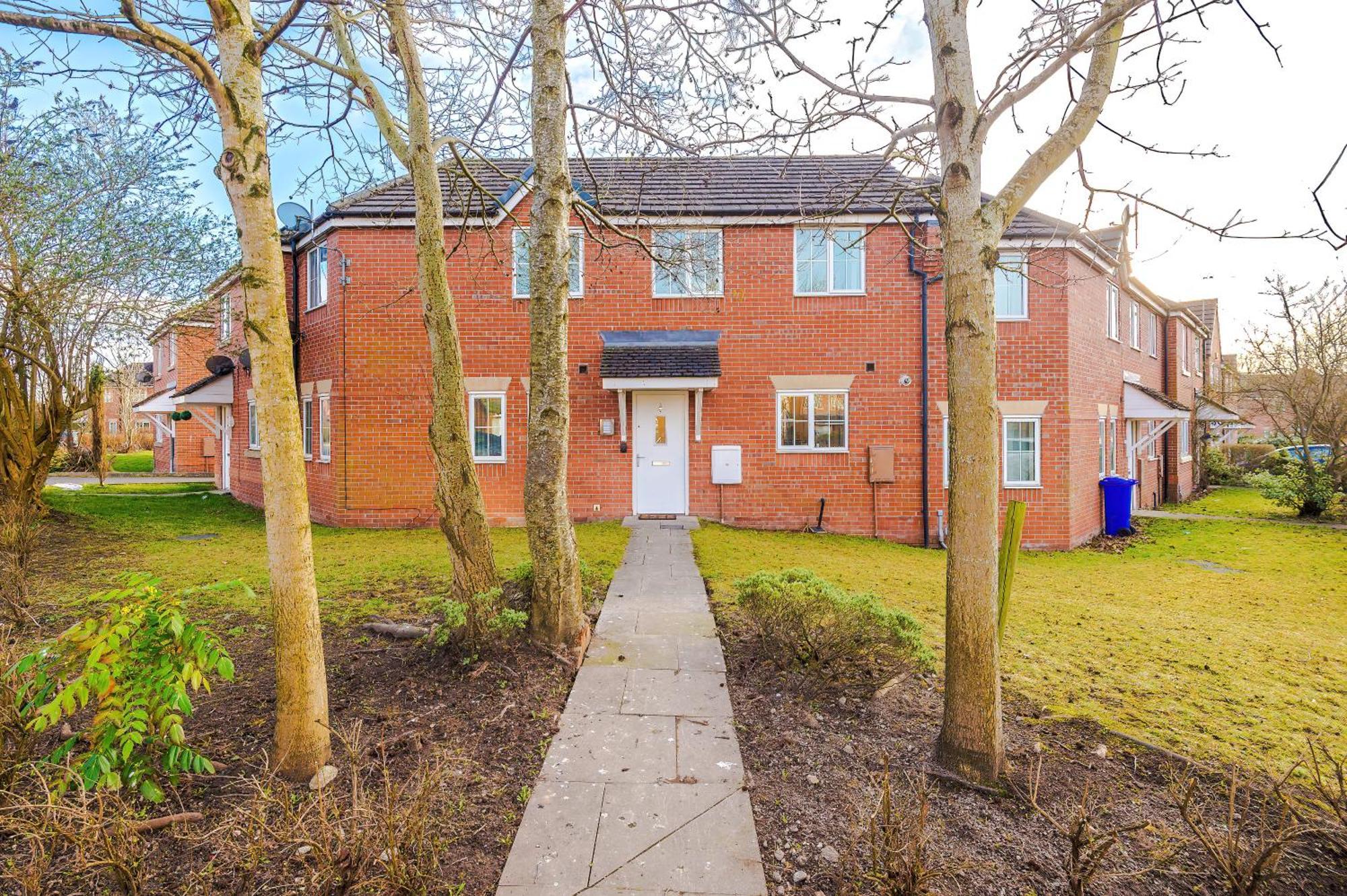 New!- 4 Bed 3 Bath House In By Greenstay Serviced - Free Parking - Fast 250 Mbps Wi-fi - Ideal For Business, Families & Groups - Close To Centre, Airport, Etihad Stadium *