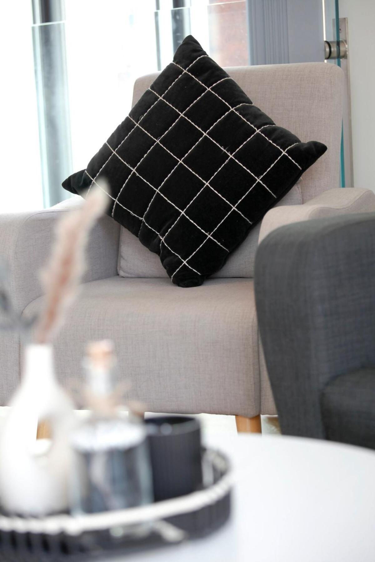 The Obsidian - 1 Bdr Flat * Manchester