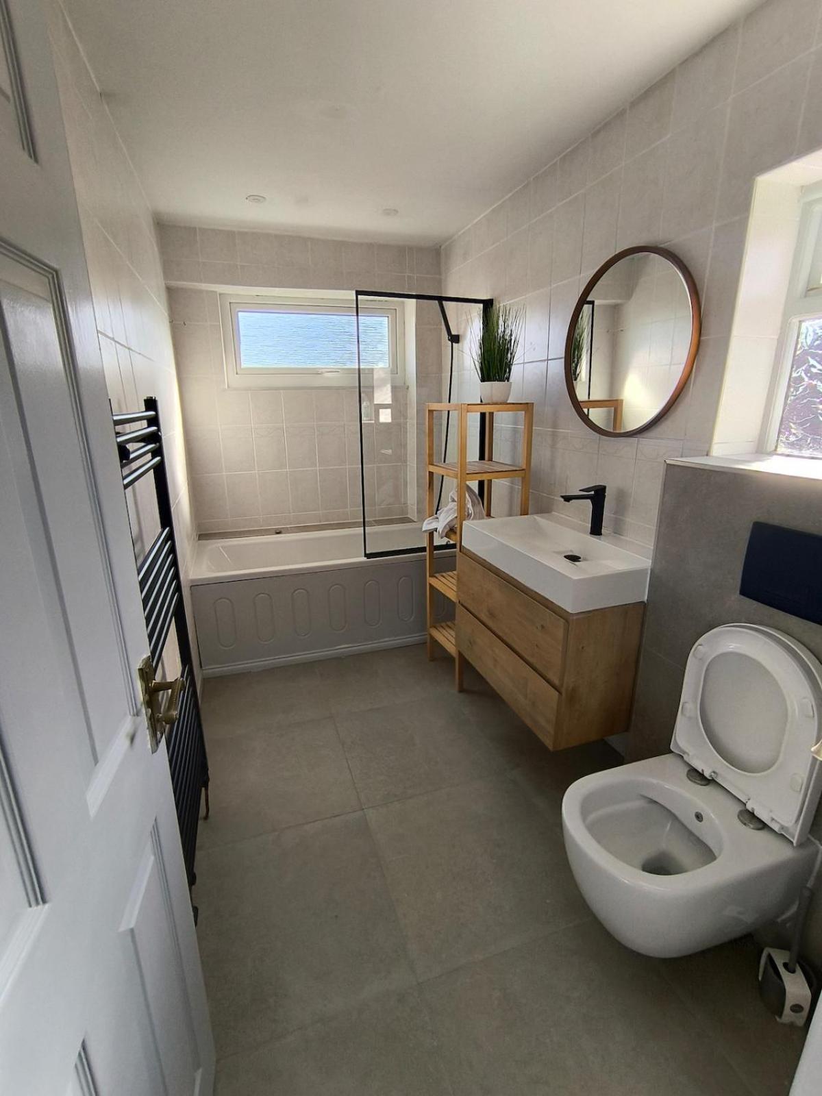 Spotless And Spacious * Manchester