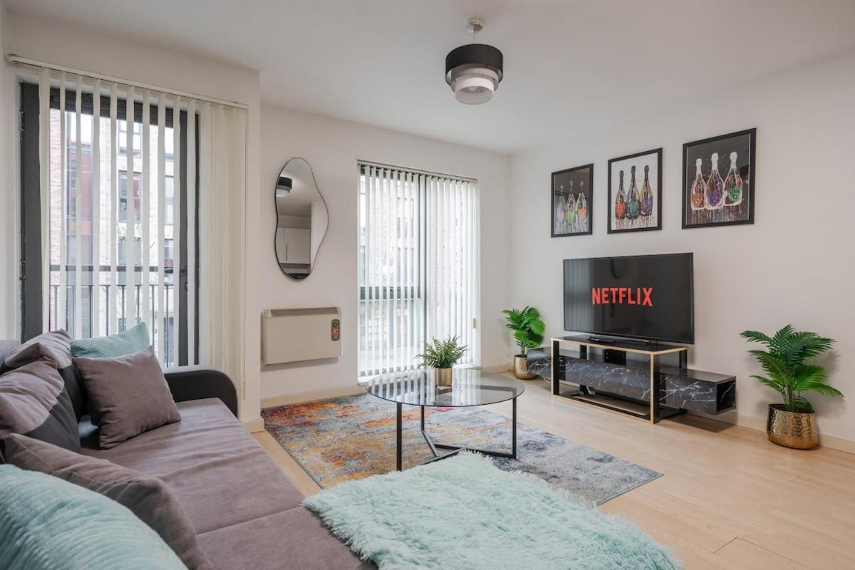 Luxury 2 Bed Centre Free Parking Apartment