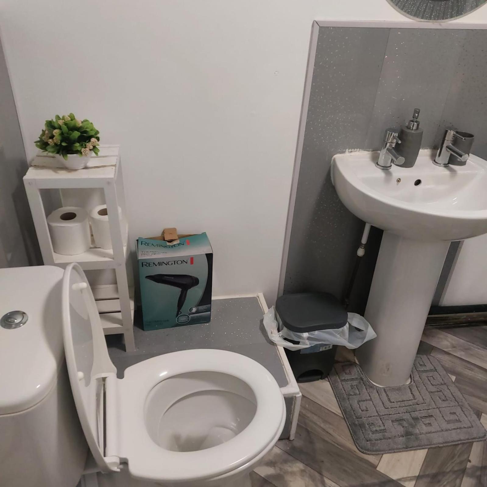 Riverlight Short Let Services Apartment Manchester