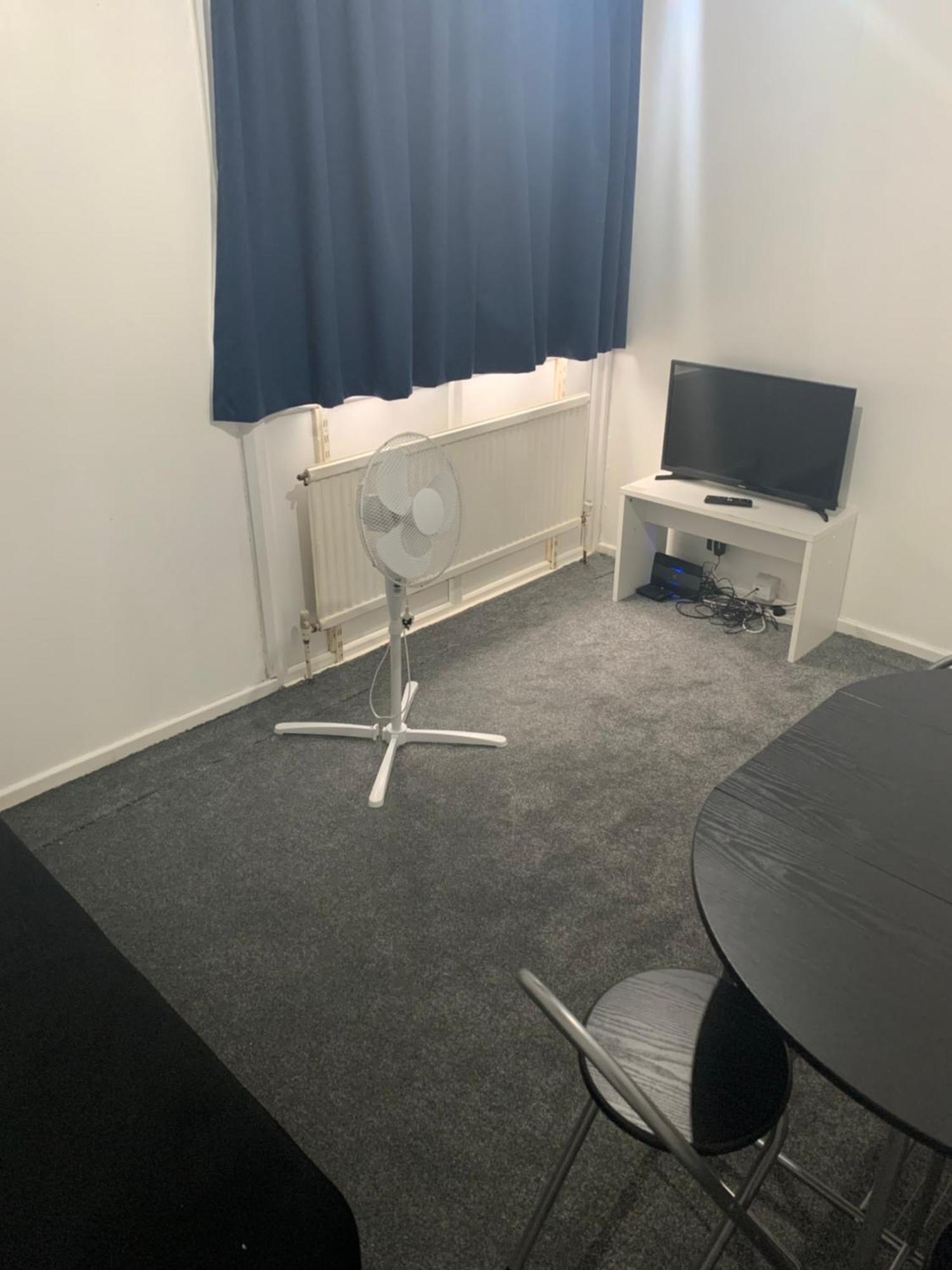 Riverlight Short Let Services Apartment Manchester