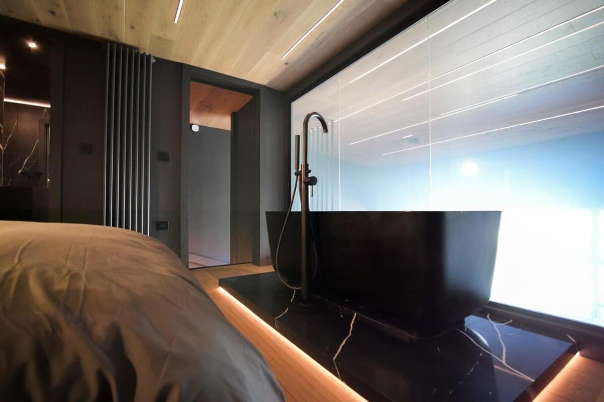 Apartment Noir By The Heim Residences *