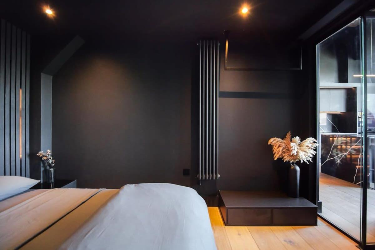 Noir By The Heim Residences Apartment