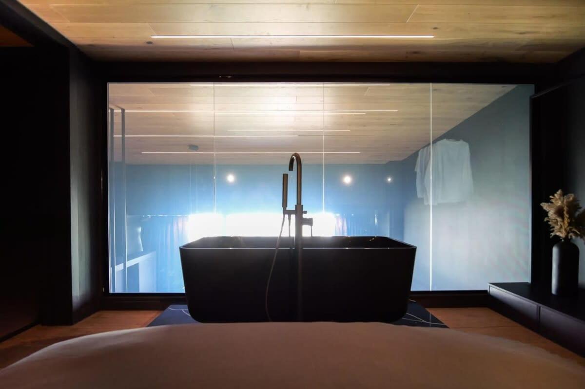 Apartment Noir By The Heim Residences Manchester