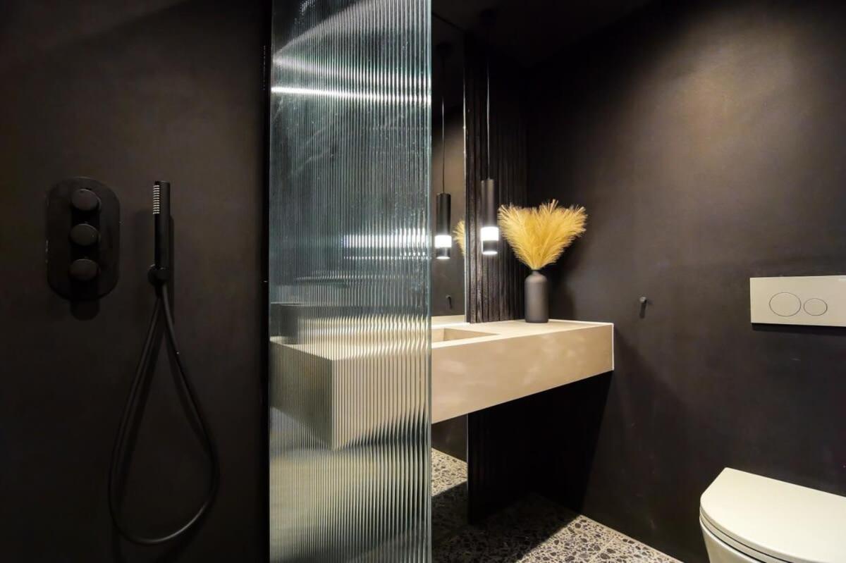 Noir By The Heim Residences *