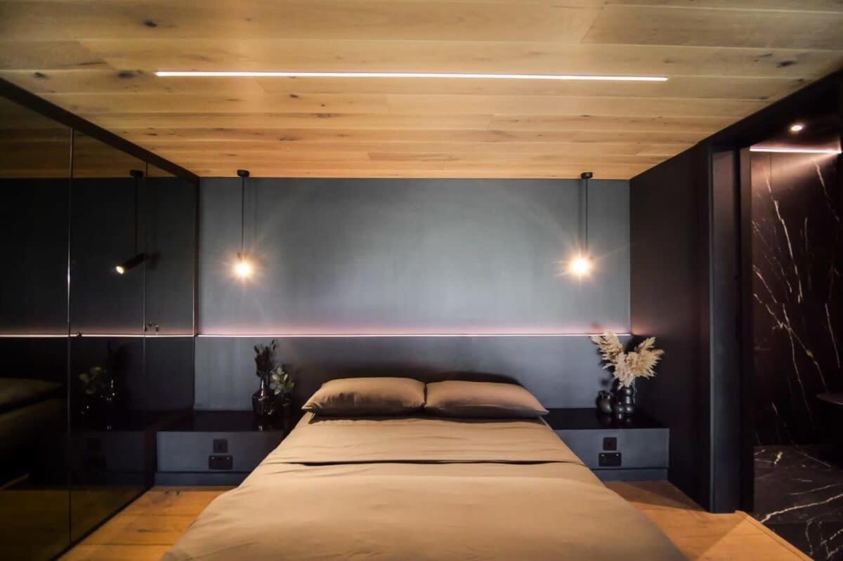 Noir By The Heim Residences