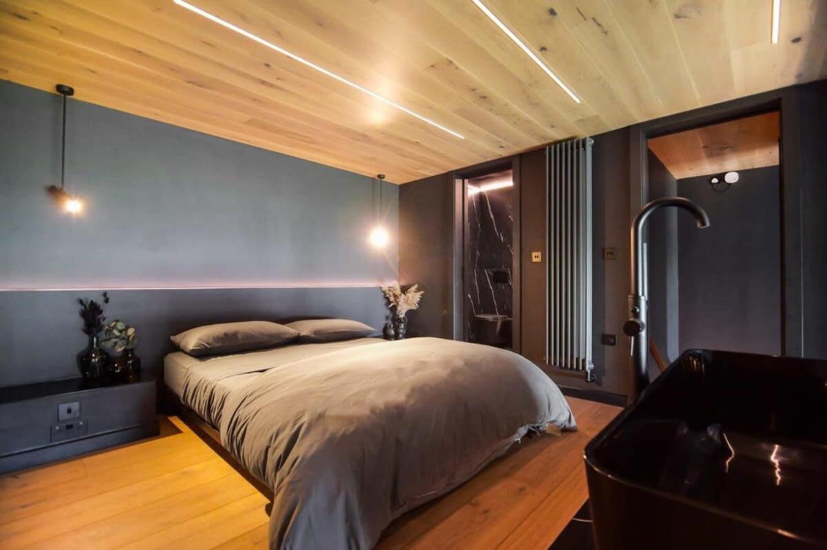 Noir By The Heim Residences Apartment