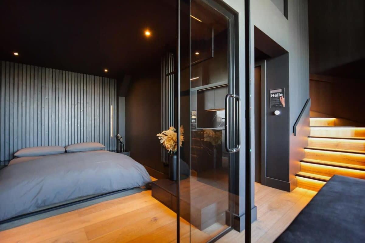 Noir By The Heim Residences Apartment Manchester