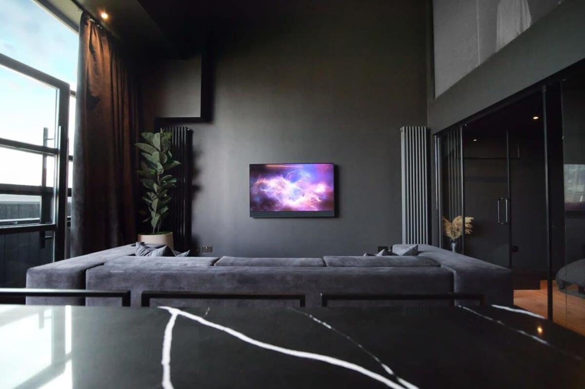 Noir By The Heim Residences Apartment