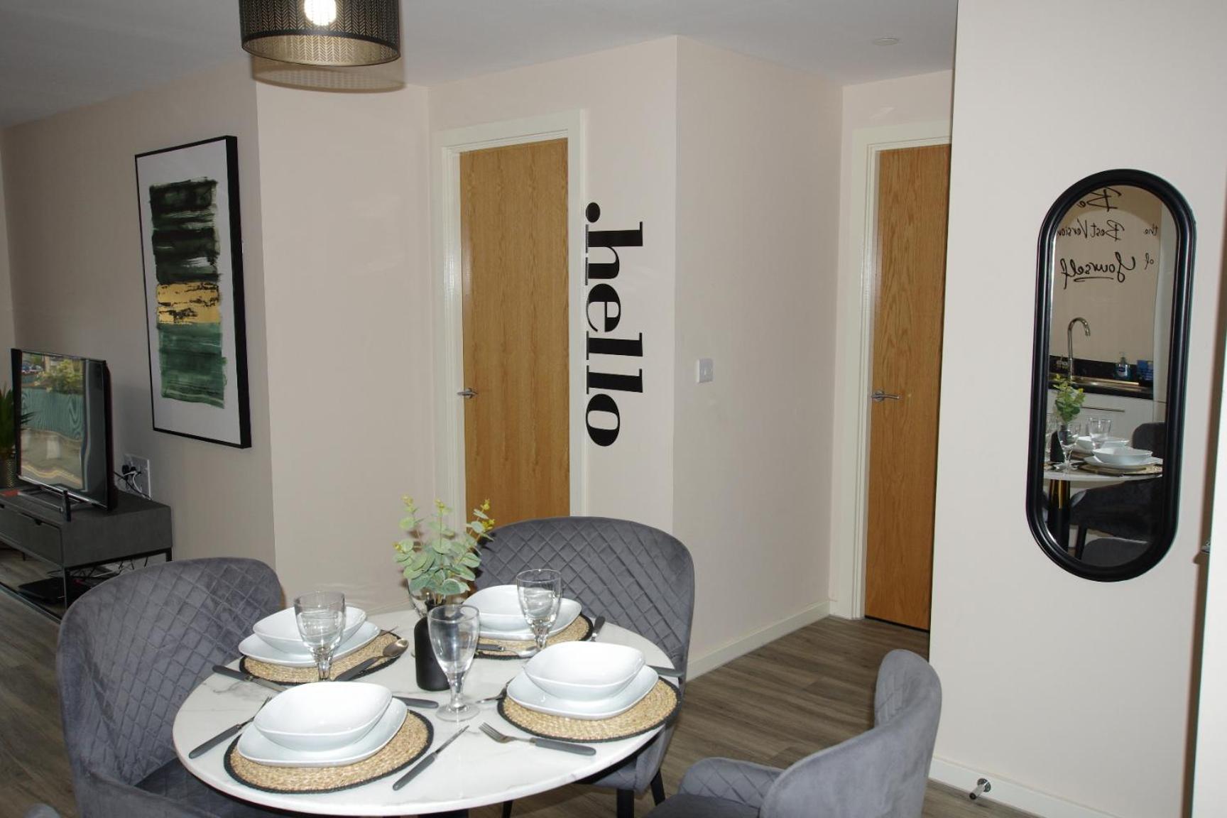2 Bed 2 Bath Close To Ctre Sleeps 5 -free Parking *