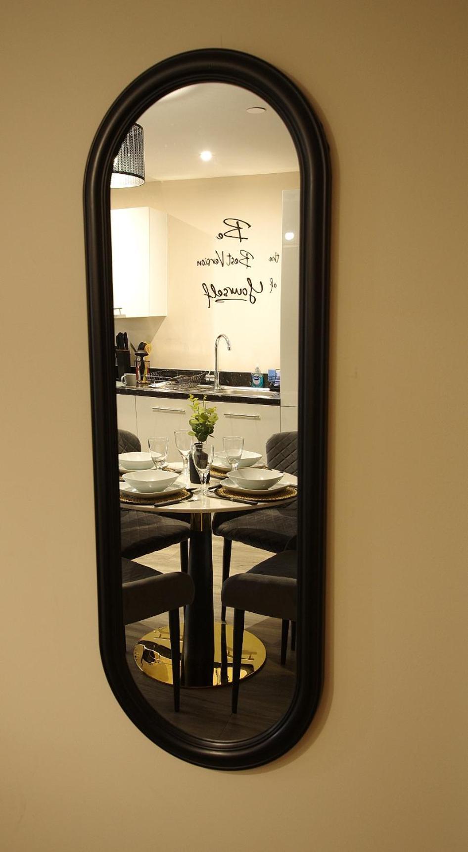 Apartment 2 Bed 2 Bath Close To Ctre Sleeps 5 -free Parking Manchester