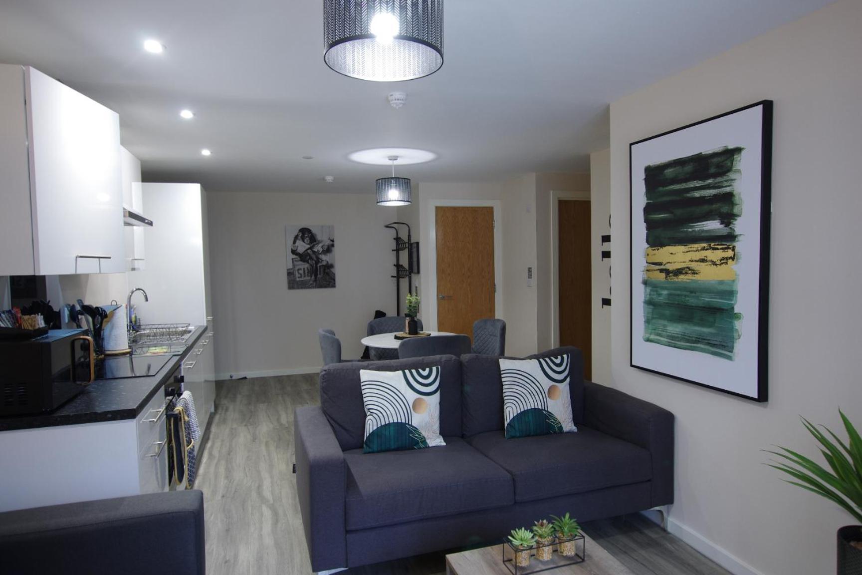 2 Bed 2 Bath Close To Ctre Sleeps 5 -free Parking *