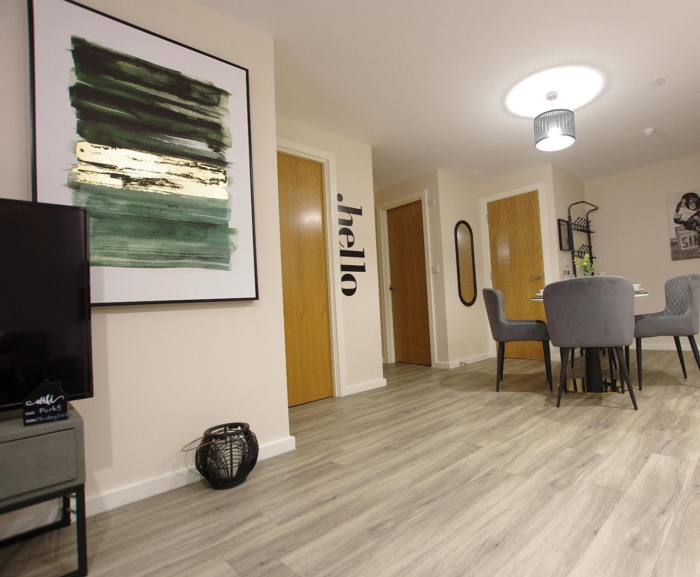 Apartment 2 Bed 2 Bath Close To Ctre Sleeps 5 -free Parking Manchester