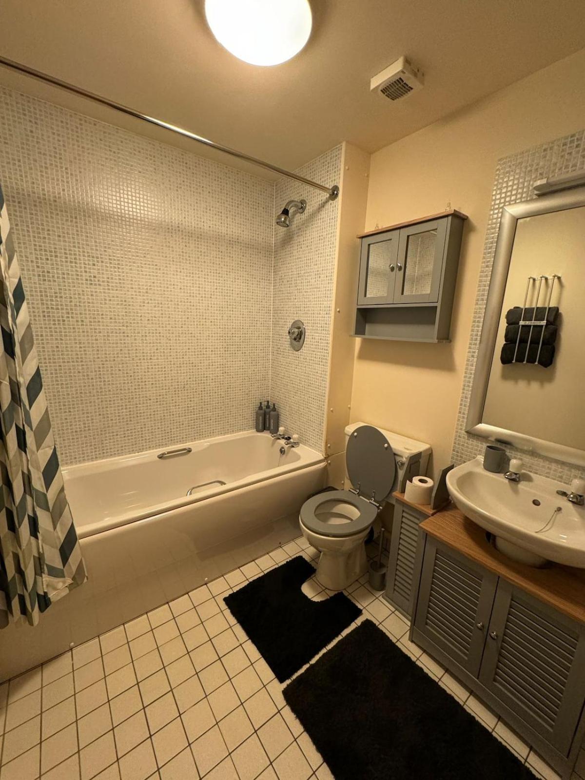Spacious 2-bed Flat Next To Piccadilly Station, Mcr Apartment Manchester
