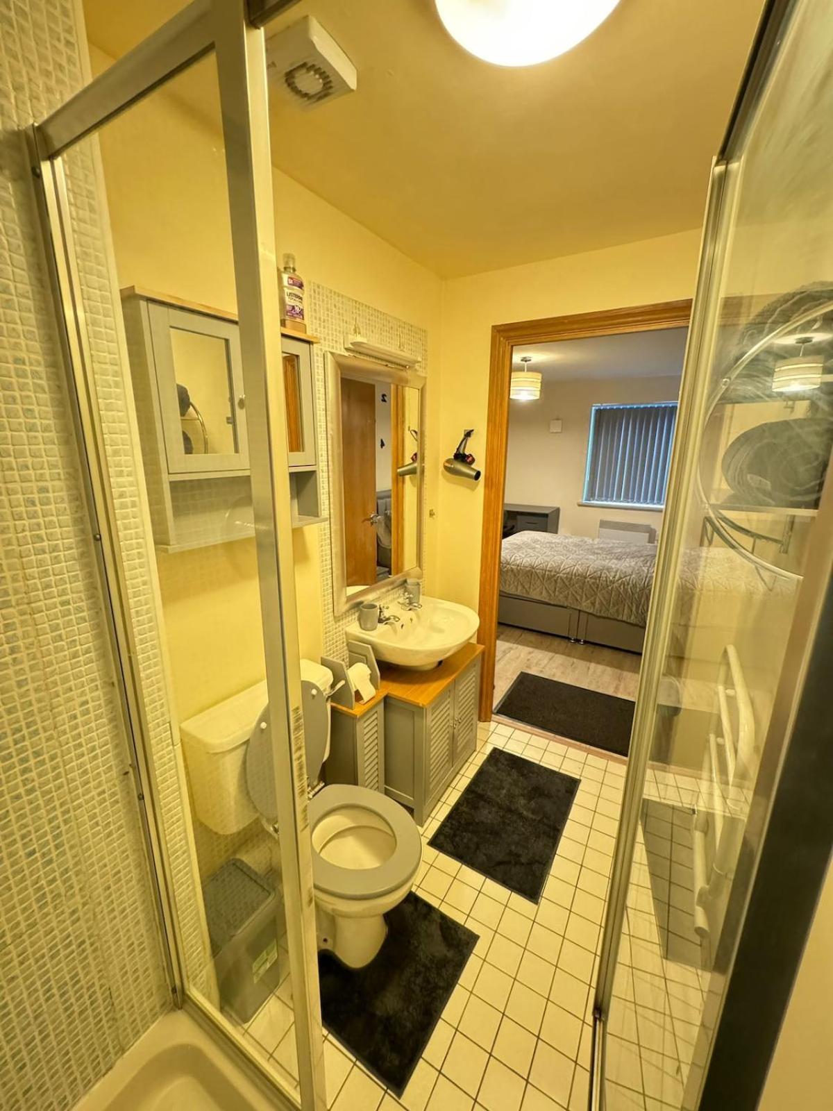 Spacious 2-bed Flat Next To Piccadilly Station, Mcr * Manchester