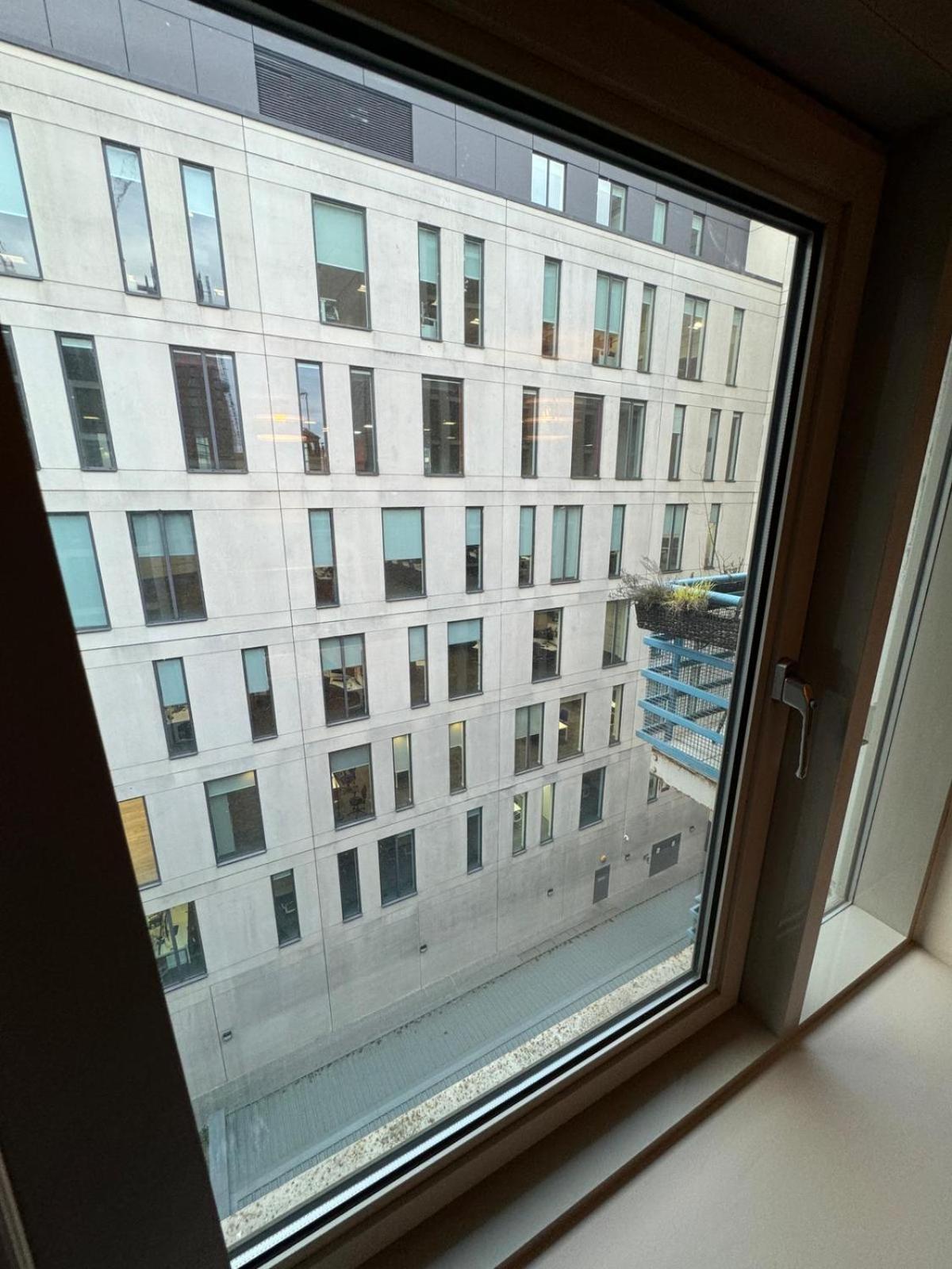 Spacious 2-bed Flat Next To Piccadilly Station, Mcr * Manchester